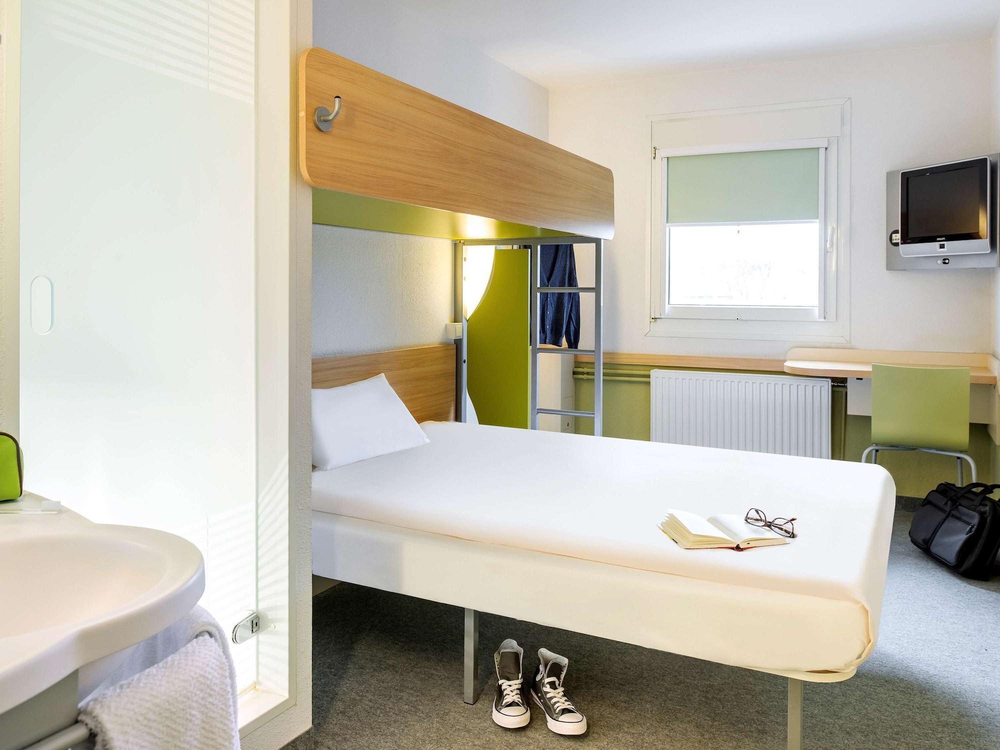 ibis budget Montauban Les Chaumes Bagian luar foto