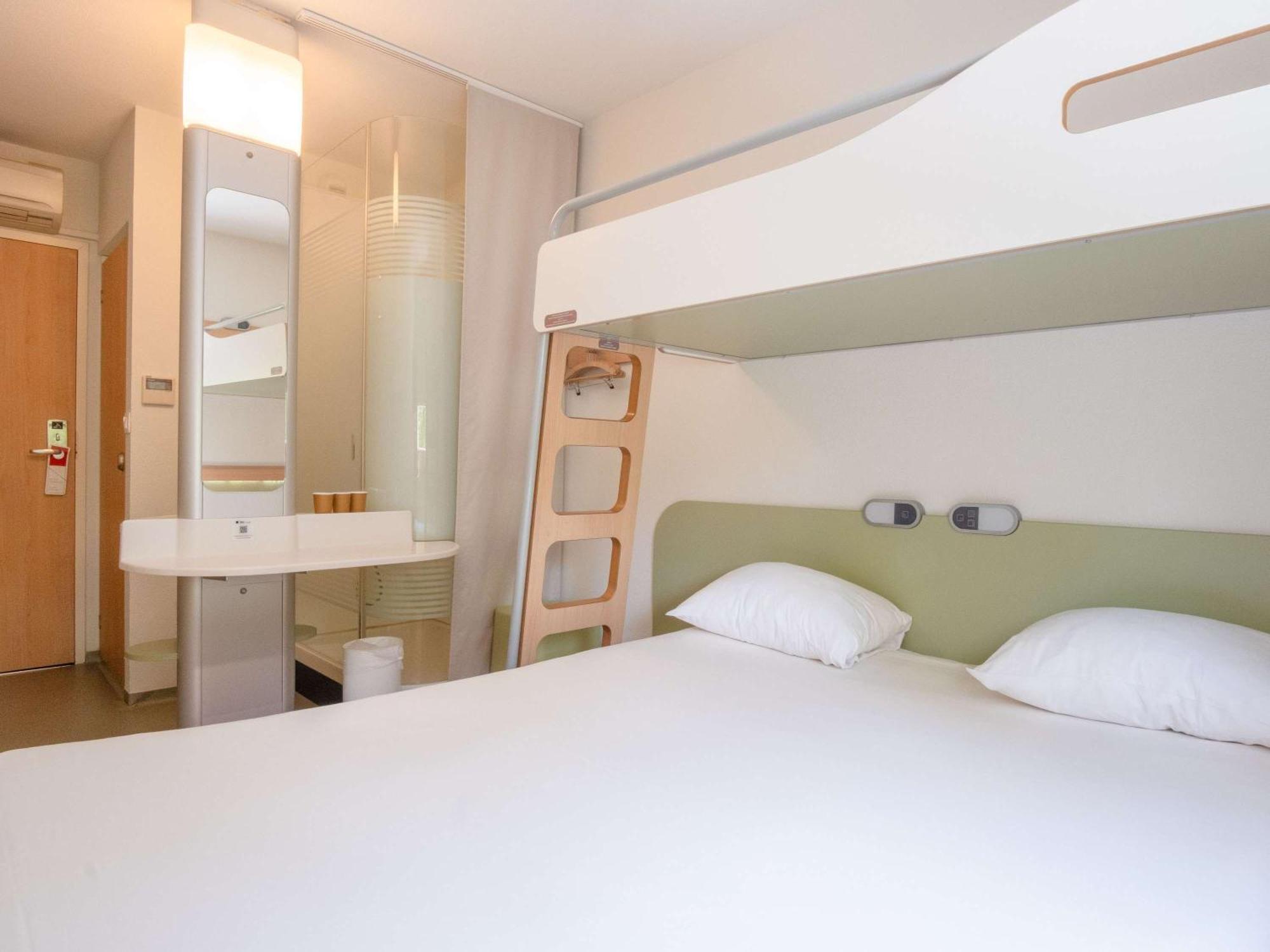 ibis budget Montauban Les Chaumes Bagian luar foto