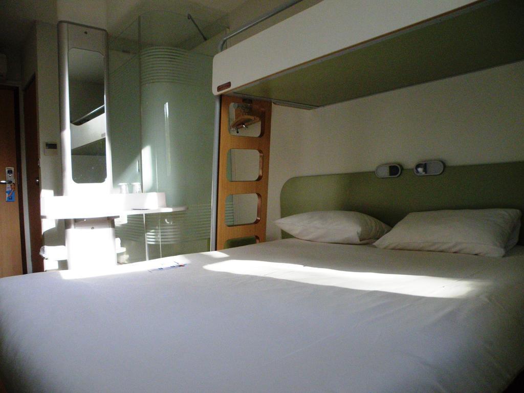 ibis budget Montauban Les Chaumes Ruang foto