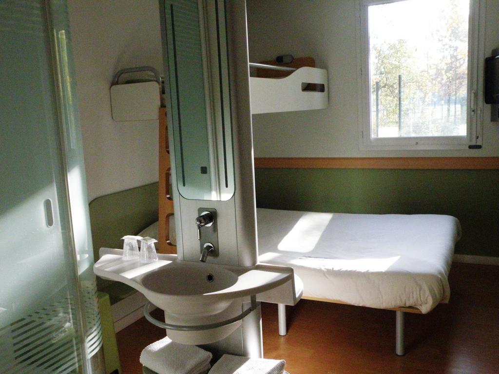 ibis budget Montauban Les Chaumes Bagian luar foto